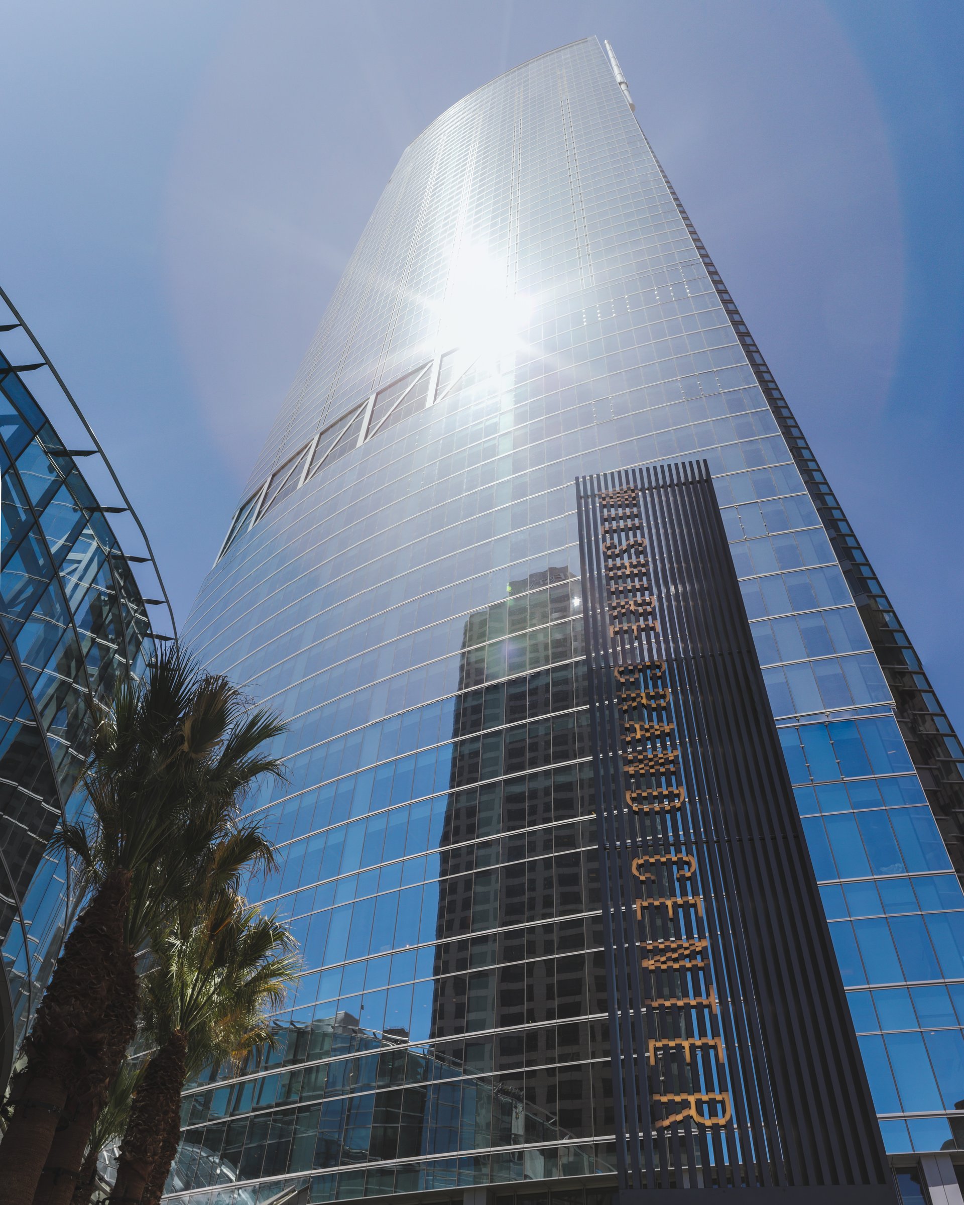 1,100 Ft. Wilshire Grand Tower Nears Completion in Los Angeles