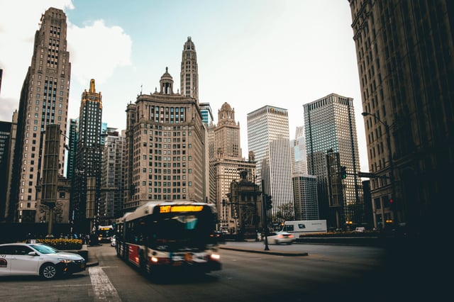 chicago-rivefront-with-bus.jpg