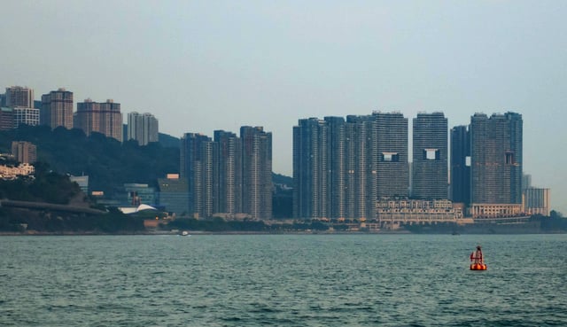 Hong Kong Cityscape 10 Things To Notice