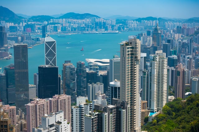 skyscrapers-Harbor_Hong-Kong_Ben-Silverman